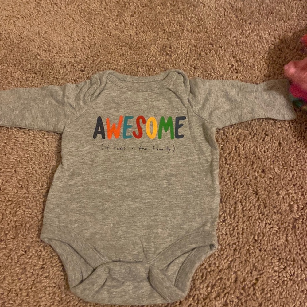 0-3 months GAP (GRAY) Onesie